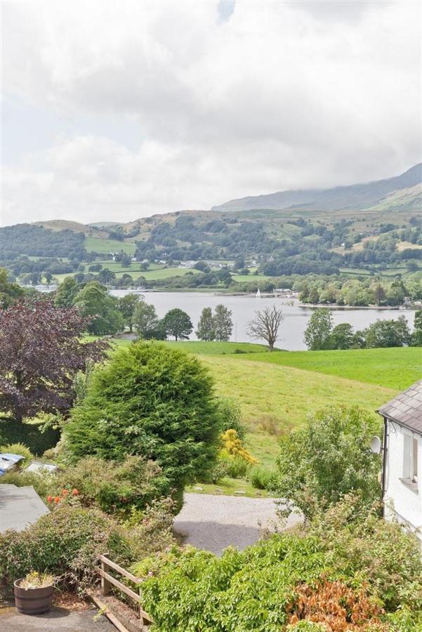 Badger'S Cottage With Stunning Lake & Mountain Views コニストン エクステリア 写真
